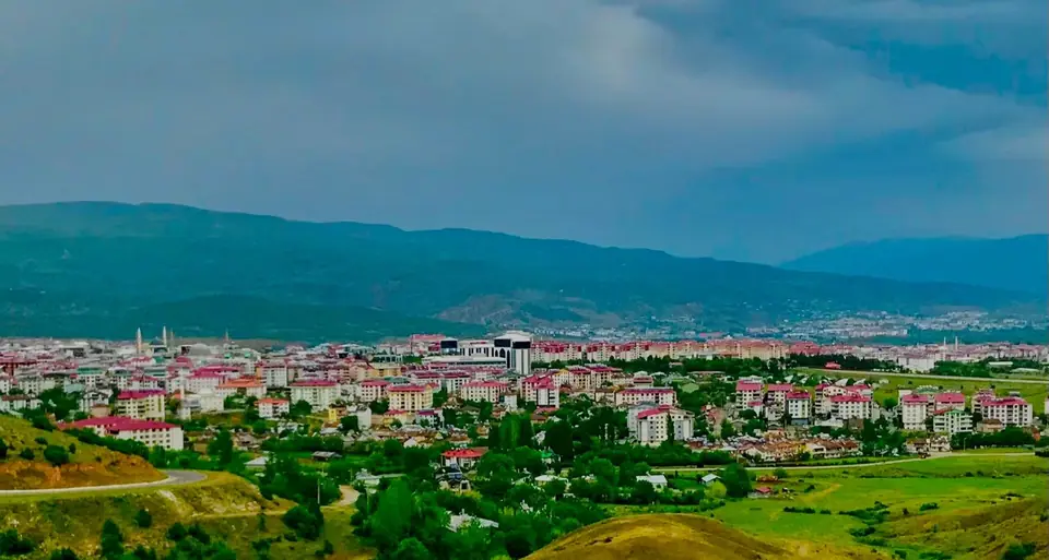 Bingöl: yayla yollarından sıra dışı doğal oluşumlara
