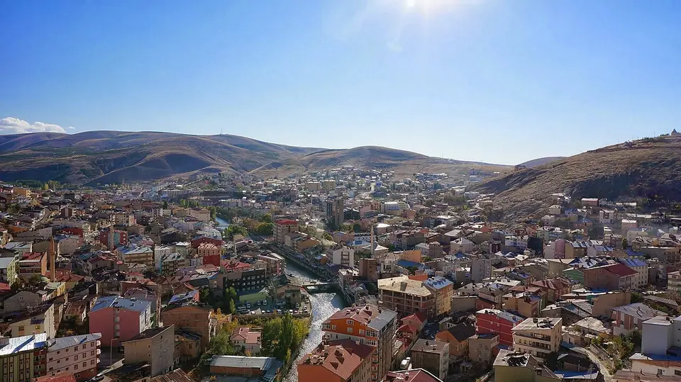 Bayburt: kale siluetinden çağdaş müze deneyimine