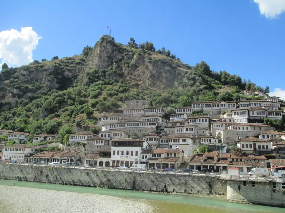 Güney Arnavutluk, Arnavutluk